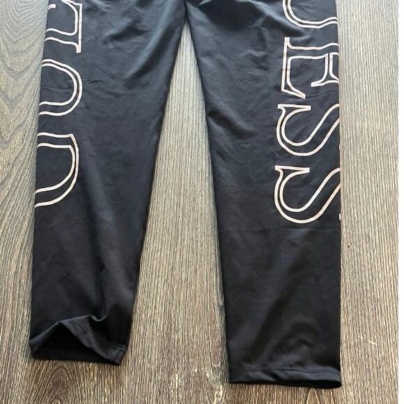 NWOT Guess Crop Leggings High Rise Elastic Waist Pull-On Logo Print Black Size M - Picture 9 of 10